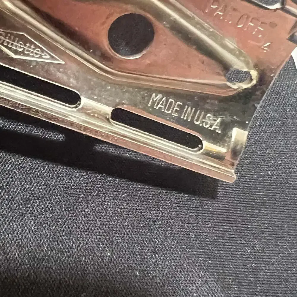 Vintage Double Edge Safety Razor with Silver Star Blades